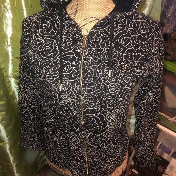 Bundle of 2items floral zip up&h&m cardigan💋 - Picture 2 of 7